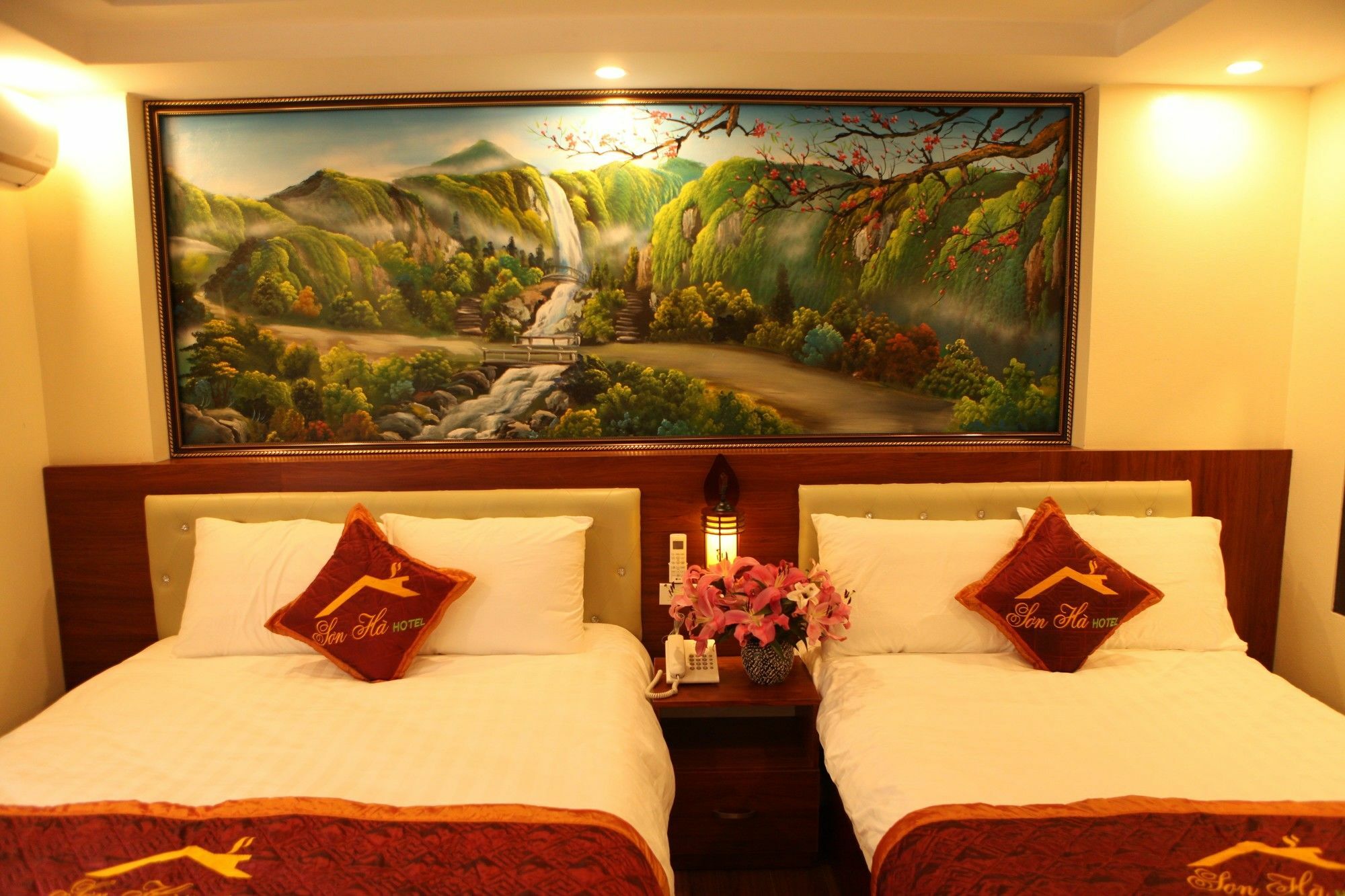 Son Ha Sapa Hotel Plus Eksteriør billede